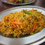 プルジャ ダイニング - チャウミン（ネパールの焼きそば）