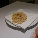 イタリア料理レストラン ジョルノッテ - 絞り出された生パスタ