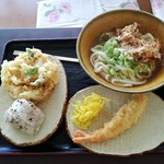 セルフうどん小麦や  - 