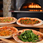 蓼科高原ビュッフェ エルバージュ - 本格的な自家窯を使用して焼き立てのピザをご提供