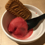 アフロデボーノ - フランボワーズジェラートとlotusクッキー