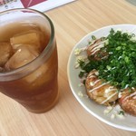 Takoyaki Sakura - 烏龍茶とねぎたこ
