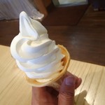 奥大山マルシェ - ソフトクリーム　300円