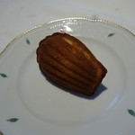 ラ・ターブル・ド・トリウミ - 小菓子・焼きたてマドレーヌ