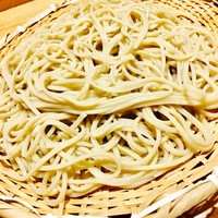 手打ちそば 大石 - 更科ですかね。十割かどうか、ワタシのバカ舌では分からず(・ω・)