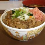 Sukiya - 牛丼(並盛)とん汁おしんこセット 490円 期間限定90円引き