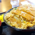 信玄 - 2017年6月　かつ丼大盛り。卵と味付けはいいけど、やはりカツが弱いな～(´Д｀)