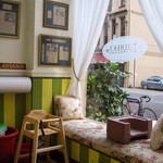 Mother's Bistro & Bar - 店内