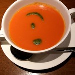 クレープリーダリマ - トマトベースのスープ