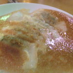 羽根だらけの餃子