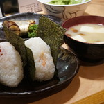 粋や - おにぎりと味噌汁