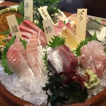 三代目網元魚鮮水産 - 刺し盛り２人前１０００円