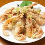 Crispy sweet shrimp with green onion salt