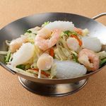 Seafood grilled rice noodles