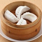 Steamed dumplings with chives