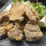 そば処 つる岡 - まぐろ塩唐揚げ