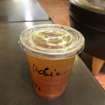 Starbucks Coffee - 何だか名前が（なのかな）書かれているのでしょうか…