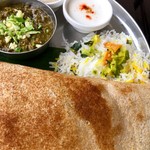 カーン・ケバブ・ビリヤニ - 南インドのドーサセット1235円