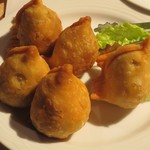 ヒマラヤテーブル - さくさく美味しいサモサ