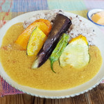 ネマルカフェ - 夏野菜カレー(950円)