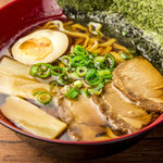 Sky View Food Court - 醤油ラーメン