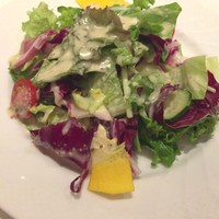 アルポルト・クラシコ そごう横浜店 - 量が多めのサラダ。紫キャベツがとっても苦かった