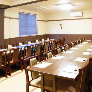 ご宴会各種、法要会席、祝い会席などにお勧めです。