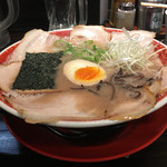 呼び戻しとんこつ 光四郎 - 特製チャーシューメン