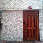 熊の焼鳥106 - 店の外観　焼鳥店って感じがしない