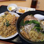 福満苑 - 醤油ラーメン+豚バラチャーハン842円