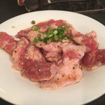 新宿食肉センター 極 - 「はらみ」650円
