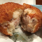 函館 開陽亭 - カニクリームコロッケの断面