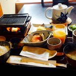 大和屋本店 - 美味しい朝食！