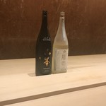 寿司 竹本 - おすすめの日本酒2種。山本ブラックと風香
