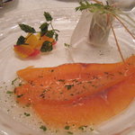 French Ryori Bonakyu - 信州サーモンの自家製マリネ　春野菜を添え