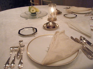 French Ryori Bonakyu - テーブルの上