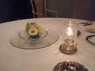 French Ryori Bonakyu - テーブルの上