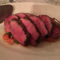 LOVAT - A5黒毛和牛内モモ　サルサソース