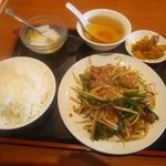 中華料理 永豊楼 - ランチ　ニラレバ炒め