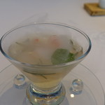 ル・ミュゼ - ７０度の湯通しで一瞬加熱し氷で締めた釣りキンキは、皮の下の脂が今まで食べたことのない独特な食感を生み出し、プリンプリンになった身も最高に美味しかったです