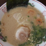 元祖とんこつ 久留米ラーメン 山亭 - 煮玉子付き