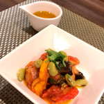 創作イタリアン Gemelli - カポナータ 奥のソースで味チェンジ