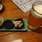 晴れ桜 - 生ビールとお通しです