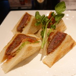 ビルボードライブ大阪 - 柔らか国産牛ヒレ肉ビーフカツサンド@2,680