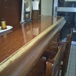 鶴亀 - カウンター席(2017年3月31日撮影)