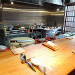 明道町中国菜 一星 - ライブ感溢れる店内