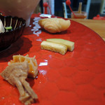 明道町中国菜 一星 - バターを使わない中華パイ（レバーとナッツ）、かりもり紹興酒漬け、ハチの巣と牛スネ肉