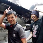 麺処 晴 - '17.06エビ中ポーズ