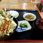 山脈ハウス - 岩魚丼