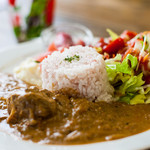 カフェタンナル - 「いちごやさんココナッツカレー」（1,080円）。予想とはウラハラに本格スパイスカレーでめちゃ美味しかったデス。